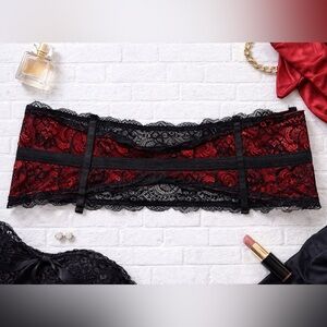 Elegant Red and Black Waist Belt